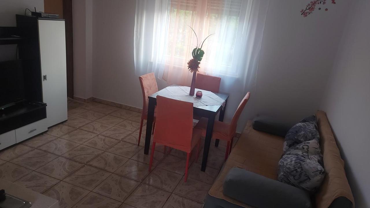 Apartman Sneky Vodnjan Ngoại thất bức ảnh